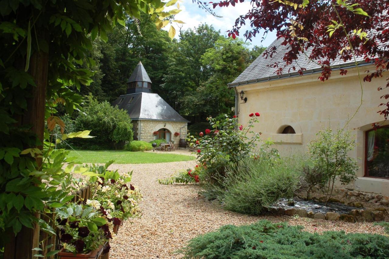 Le Logis Du Pressoir: 18th Century Loire Valley Retreat with Heated Pool Bed & Breakfast Les Bois-d'Anjou Exterior photo
